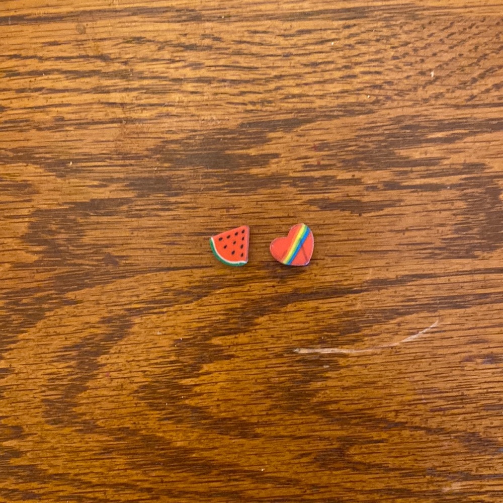 Tiny erases